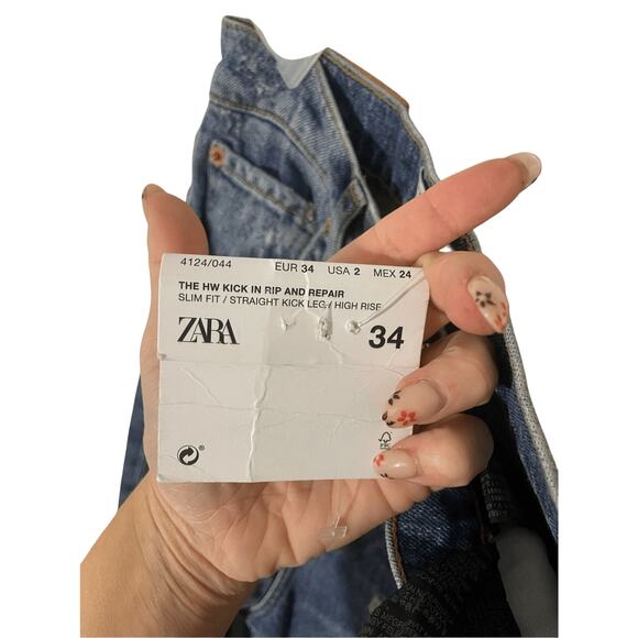 NWT Zara High Waisted Kick Crop Faux Distressed Jeans Casual Dark Wash Denim - Picture 5 of 6